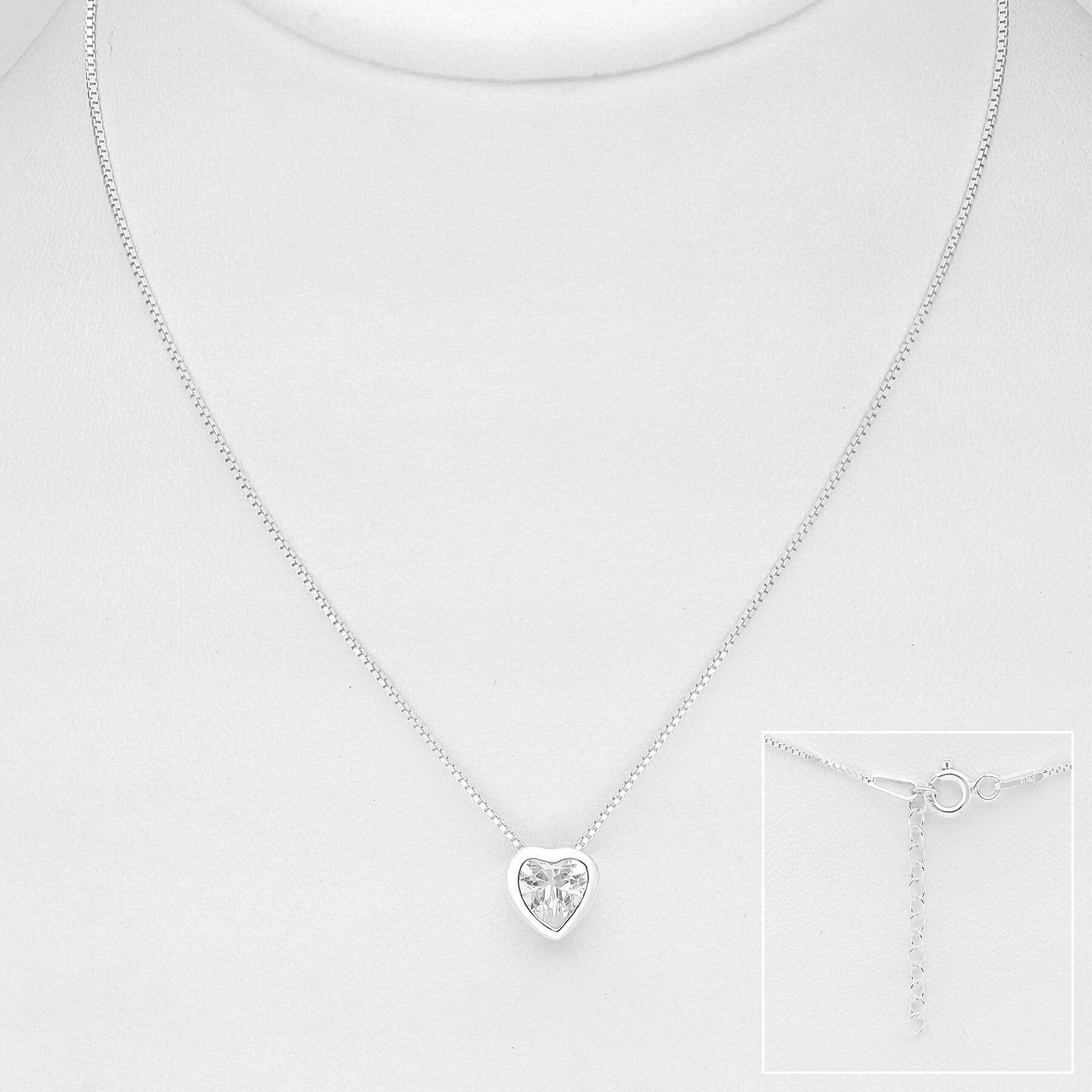 PREMIUM COLLECTION|Freja silver necklace with a clear stone heart