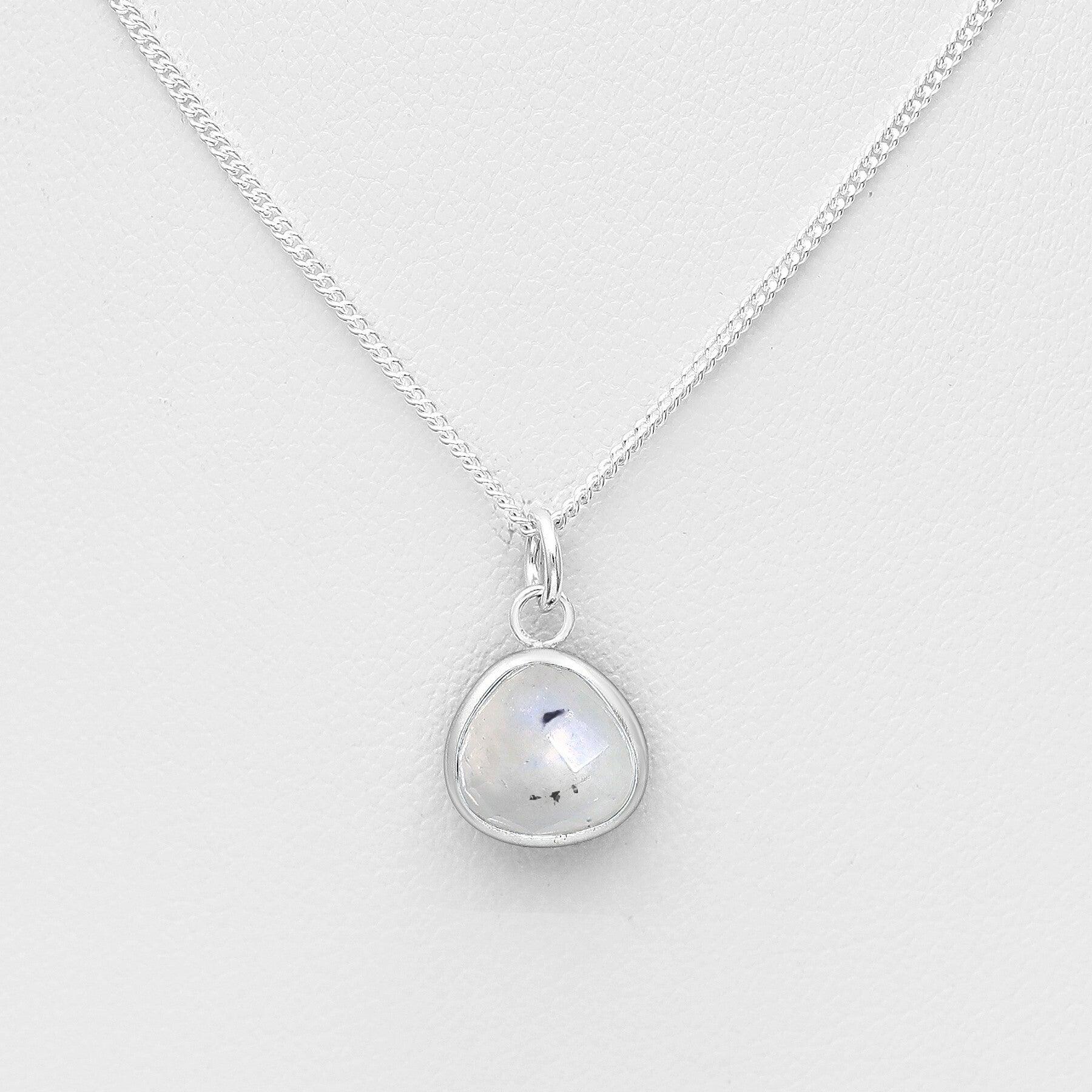 PREMIUM COLLECTION|Mona silver necklace with moonstone