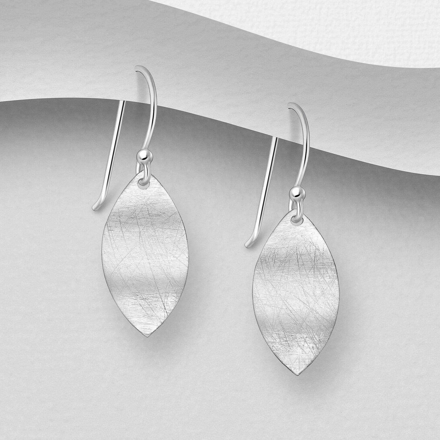 PREMIUM COLLECTION | Åshild graceful stoneless silver earrings 