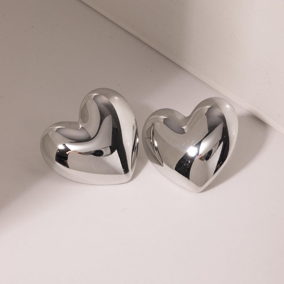 FRENCH RIVIERA | Emily Surgical Steel Heart Studs (Silver)