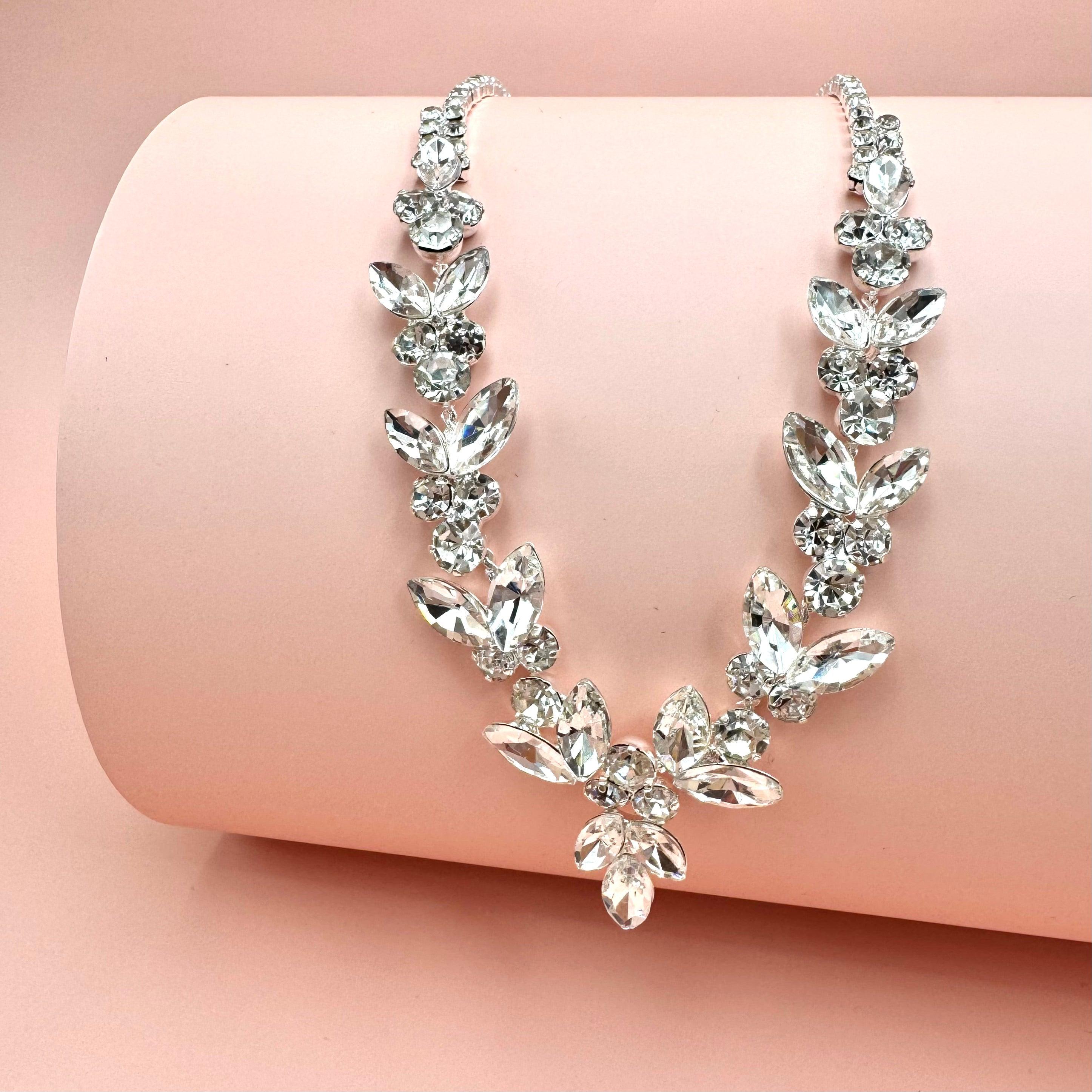 ROMANCE | Alicia silver-colored rhinestone necklace