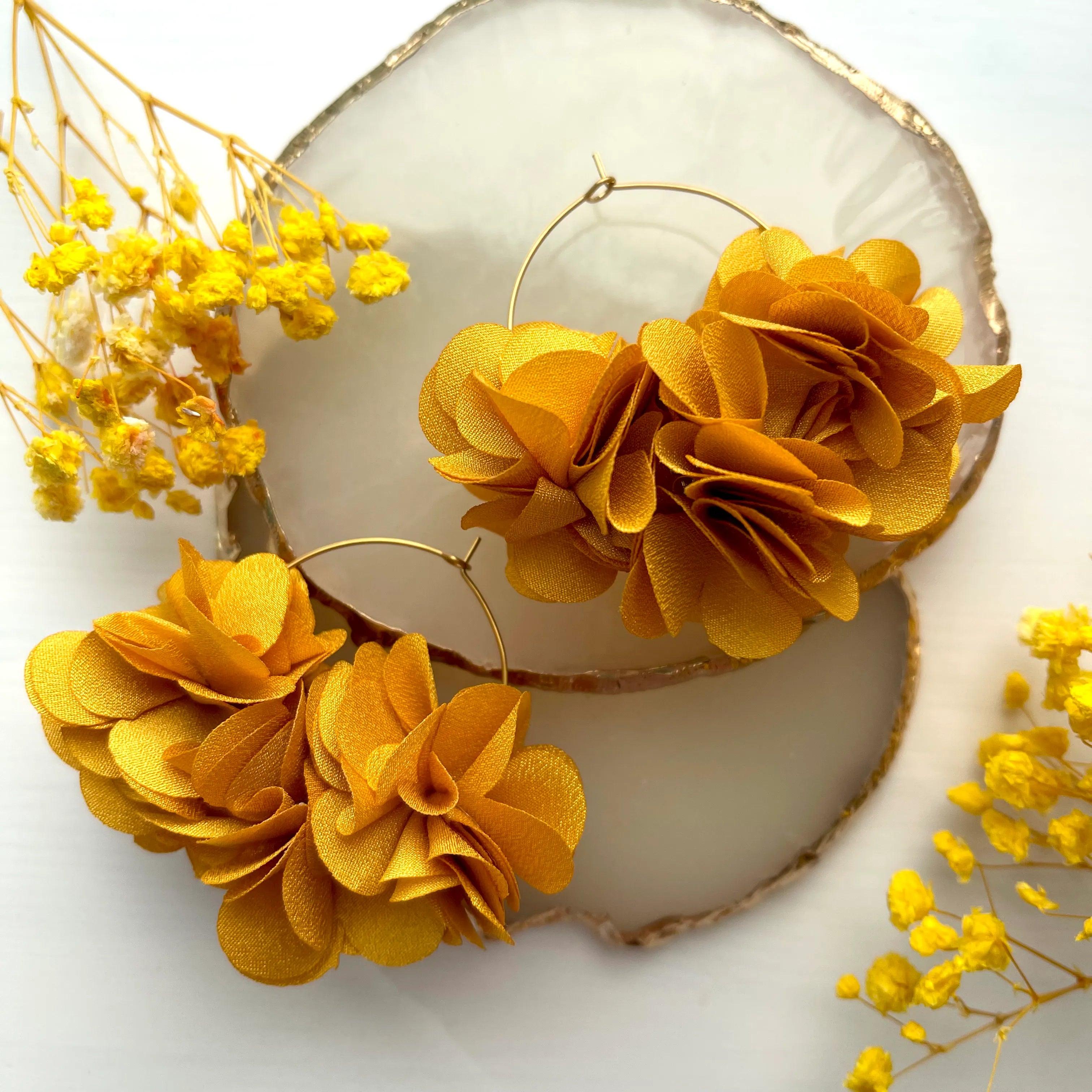 FRENCH RIVIERA | Jasmine flower earrings (lion yellow)