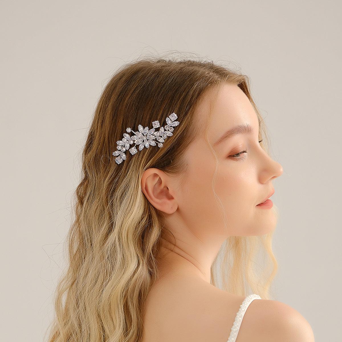 ROMANCE | Christina -silver-tone crystal hair ornament