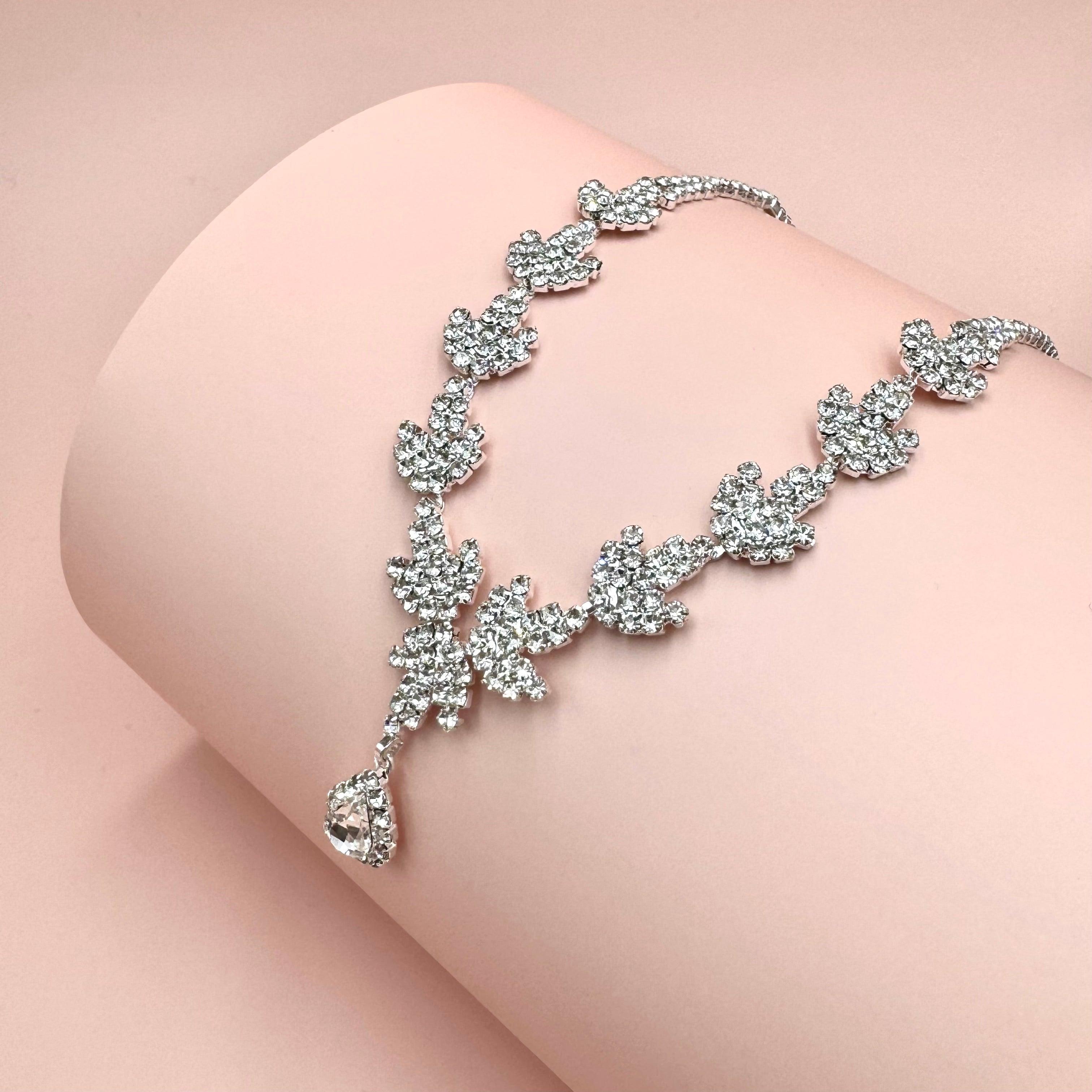 ROMANCE | Serenity silver-colored rhinestone necklace