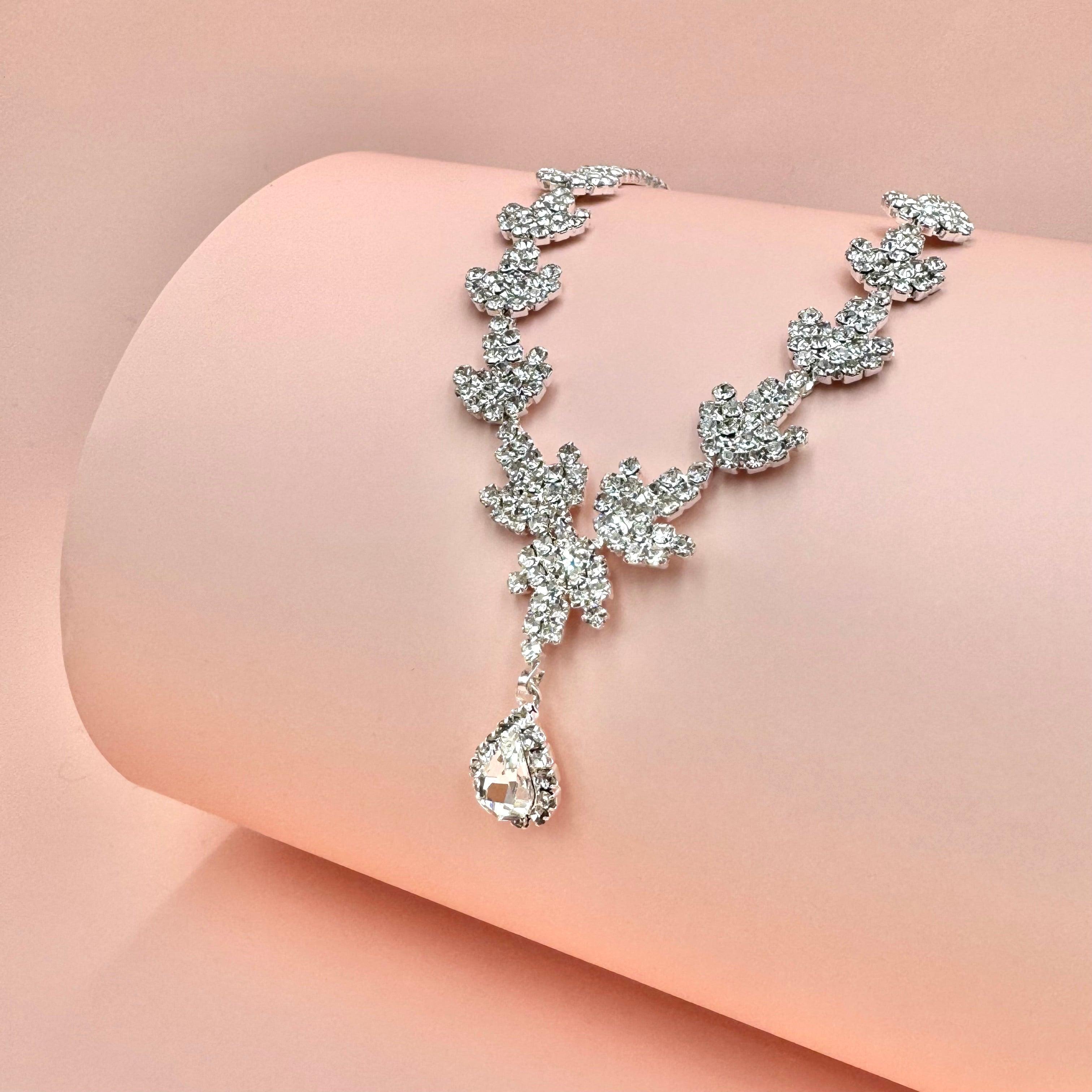 ROMANCE | Serenity silver-colored rhinestone necklace