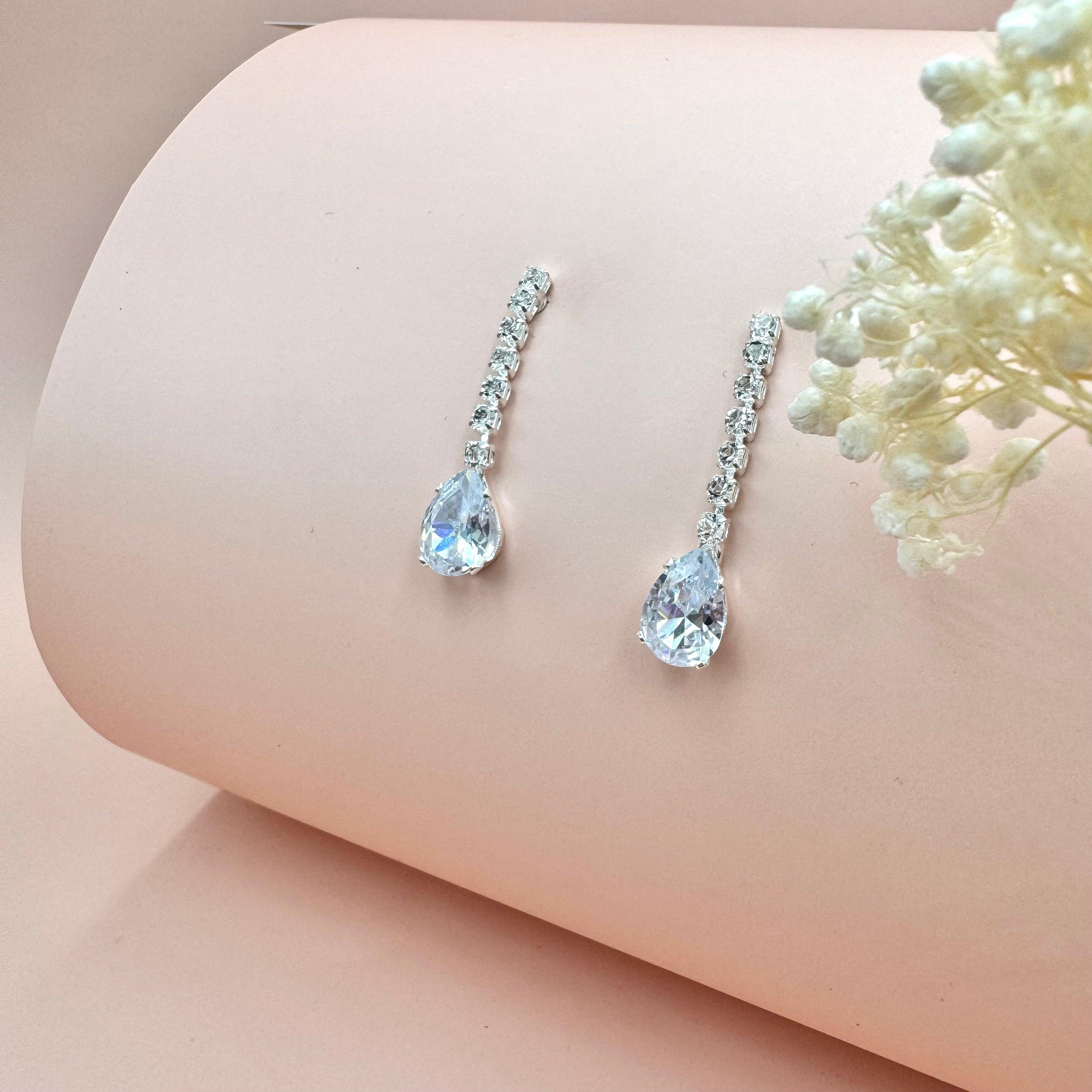 ROMANCE | Genevieve silver-colored party earrings with cubic zirconia