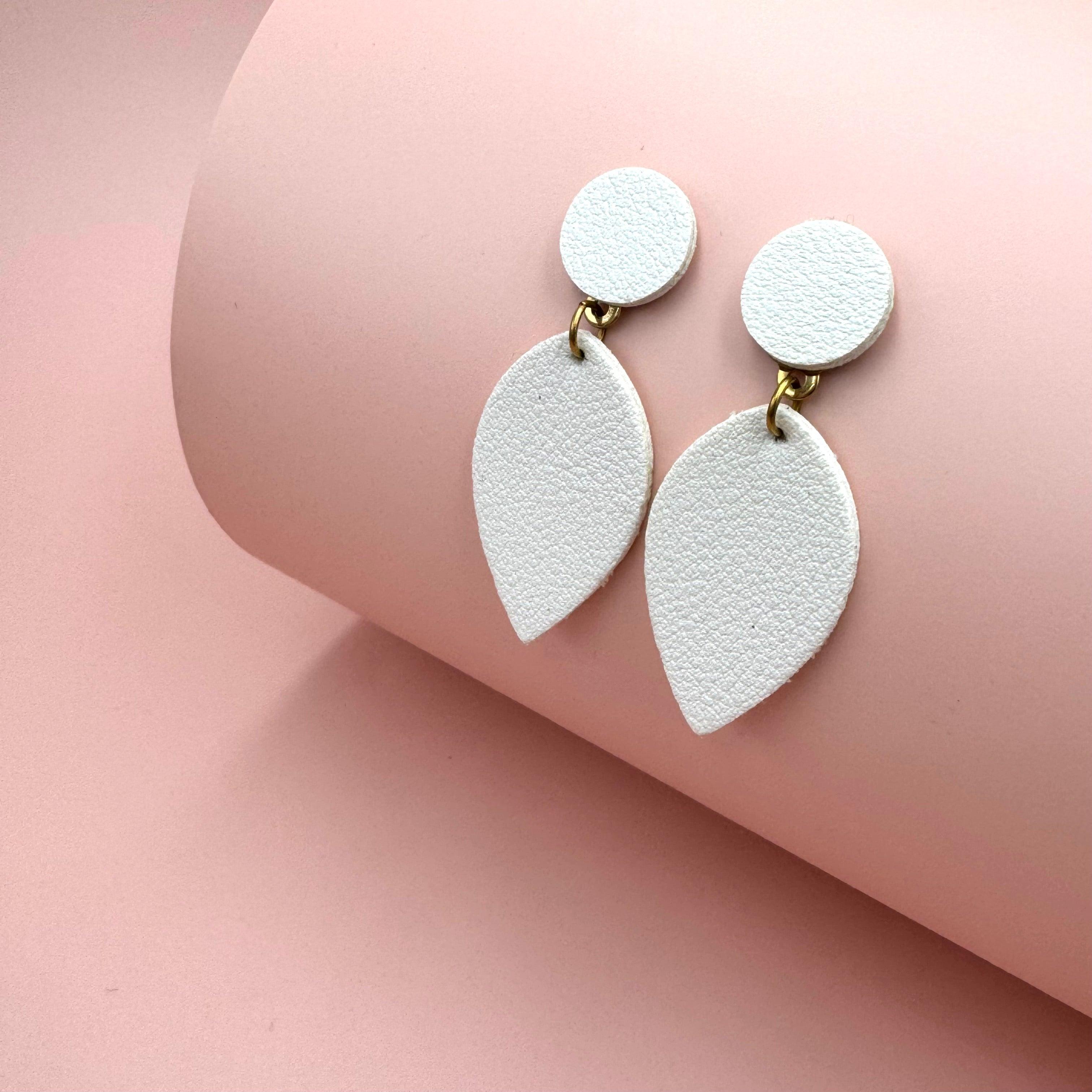 LEMPI® earrings, Leaf (white)