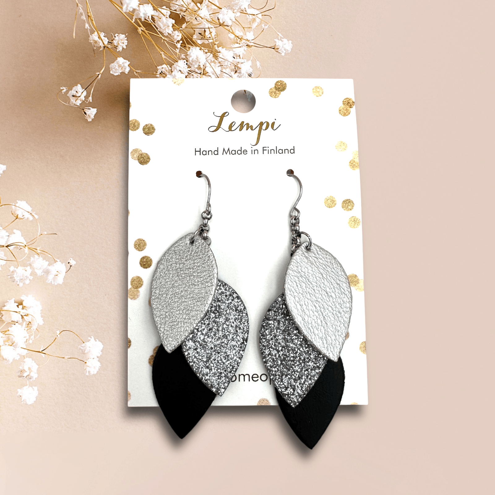 LEMPI earrings, Little Grain (black, silver)