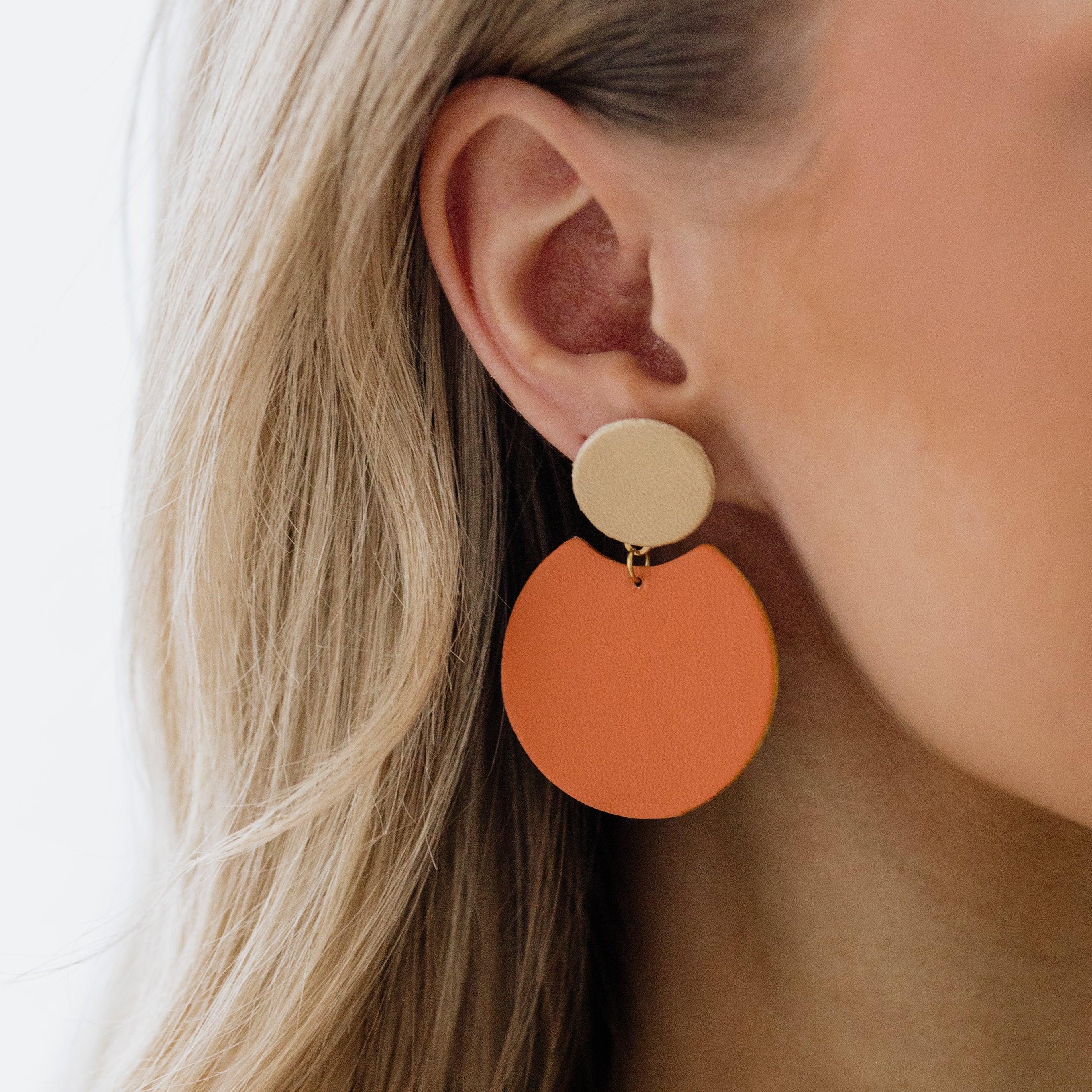 LEMPI® earrings, Tilda -size M (gold-orange)