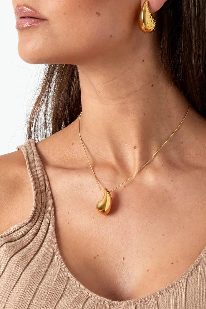 FRENCH RIVIERA | Teardrop surgical steel necklace (gold)