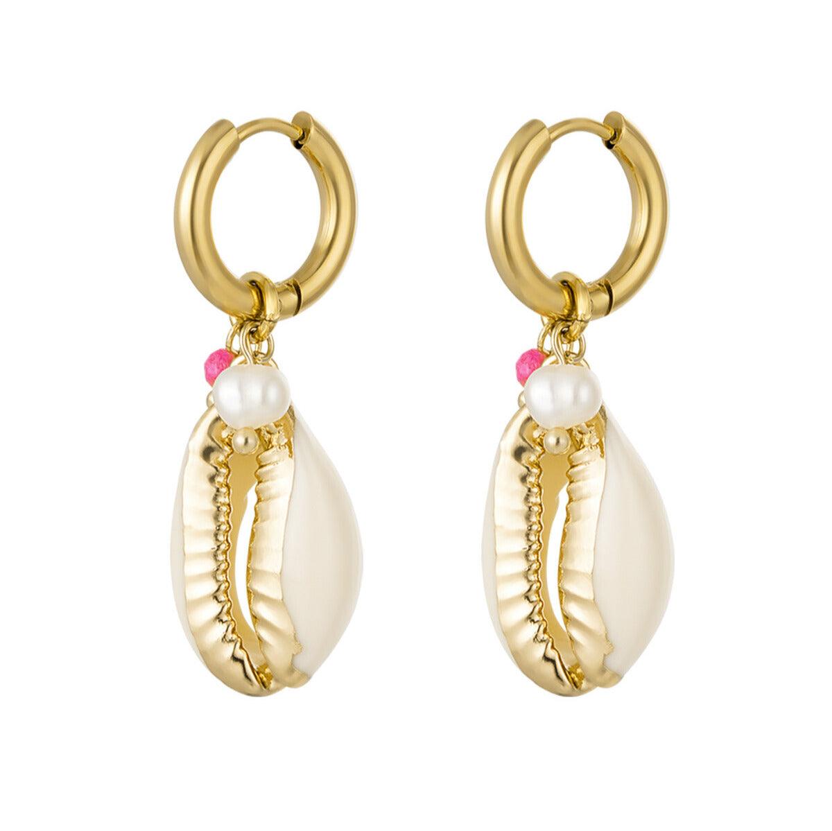 FRENCH RIVIERA | Lizzie surgical steel rings with shells and pearls