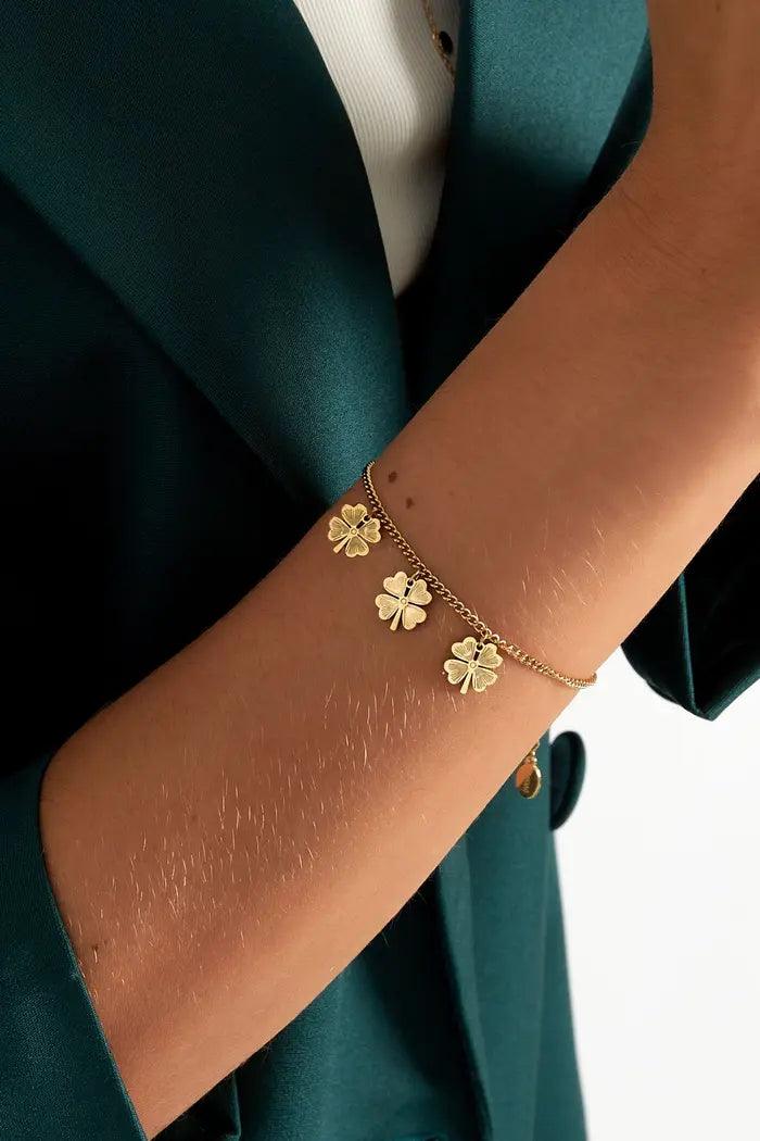 FRENCH RIVIERA | Clover Charm Surgical Steel Bracelet (Gold)