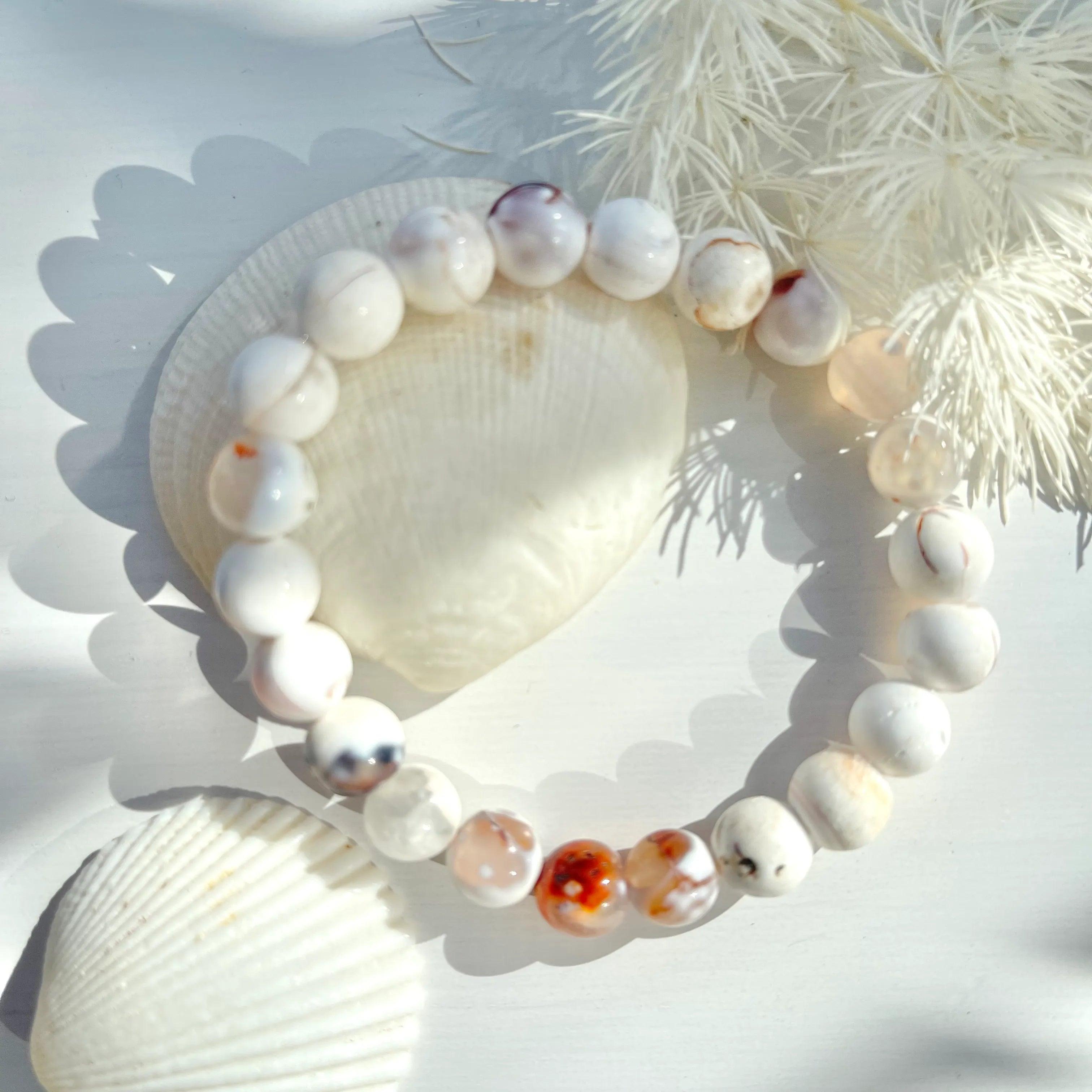 FRENCH RIVIERA | Stella -vaalea luonnonkivirannekoru, weathered agate