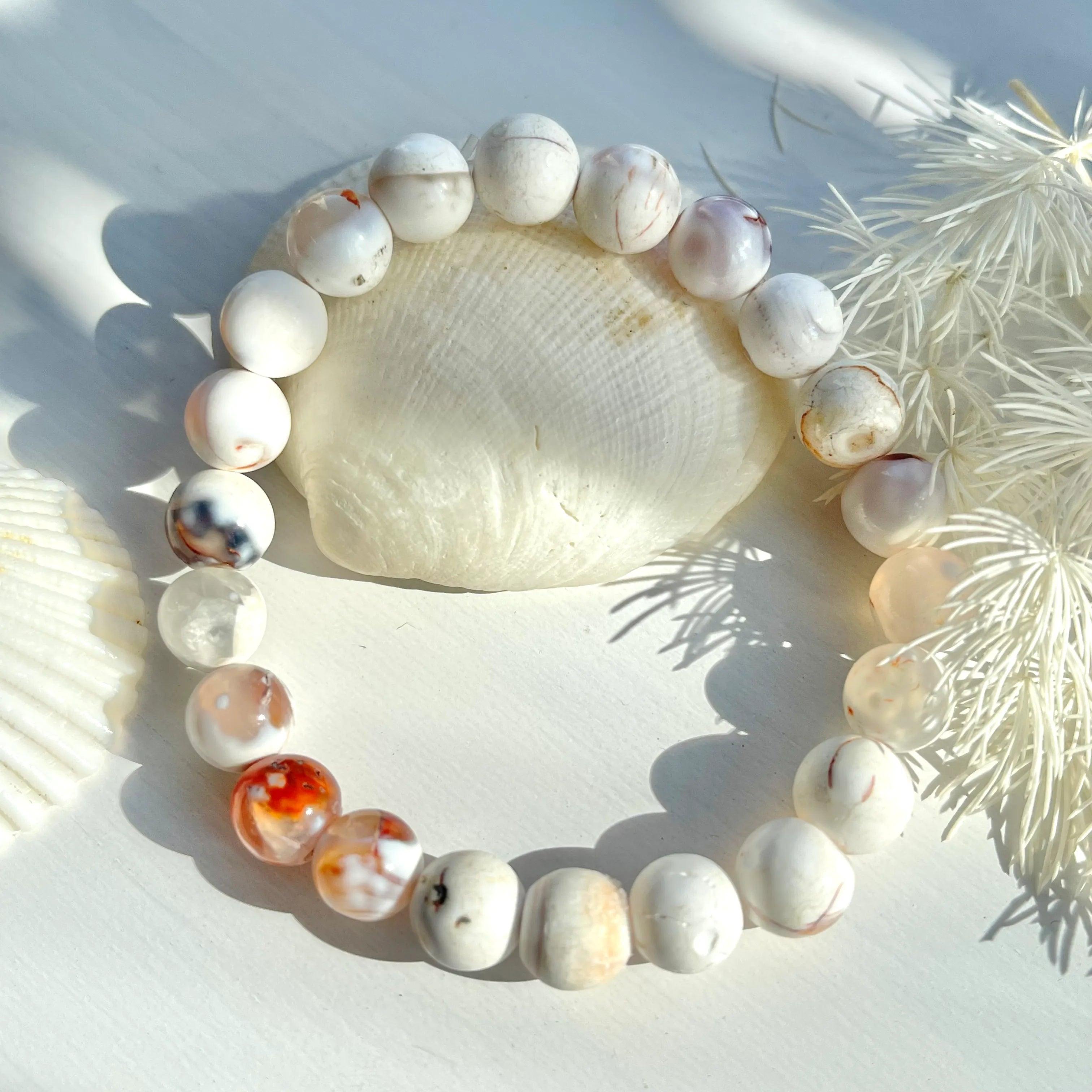 FRENCH RIVIERA | Stella -vaalea luonnonkivirannekoru, weathered agate