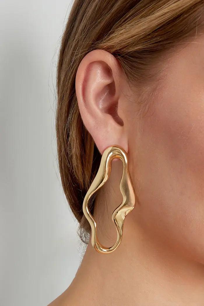 FRENCH RIVIERA | Wanda modern statement earrings (gold)