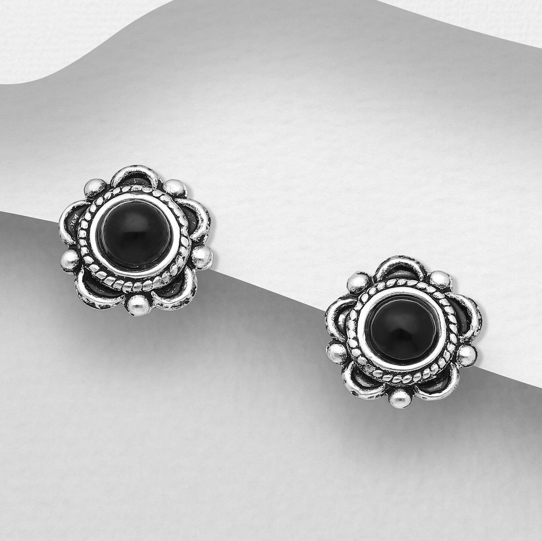 PREMIUM COLLECTION | Zinnia black silver stud earrings