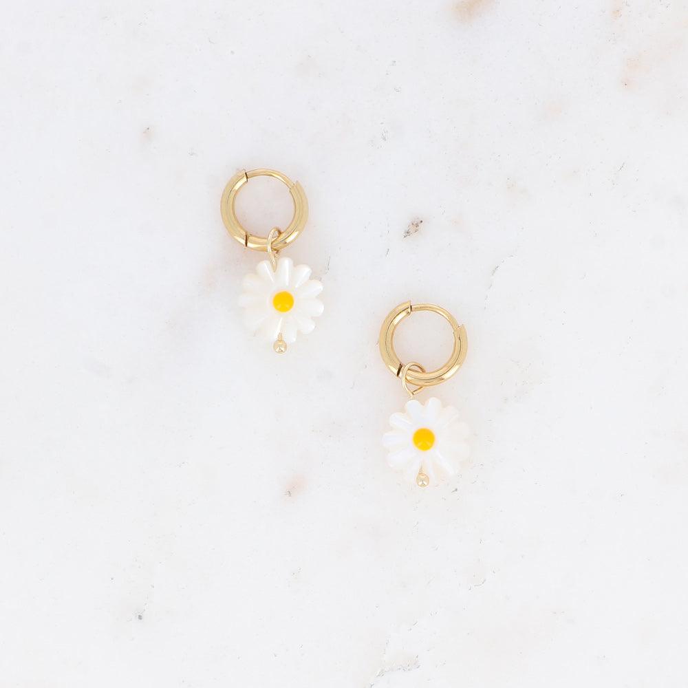 BOHM PARIS | Creoles Marjolaine -white flower hoop earrings (yellow)