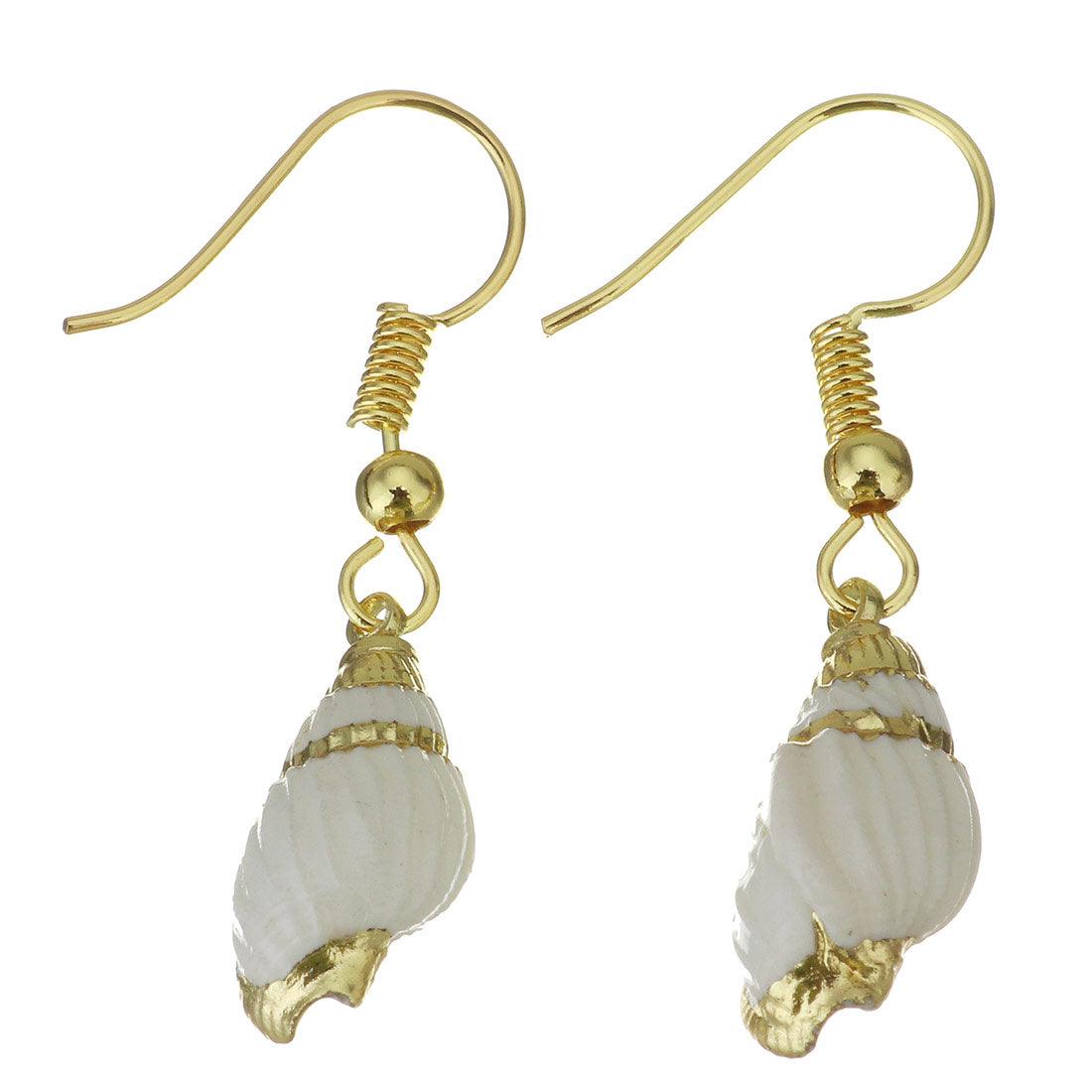 FRENCH RIVIERA | Beach Please -dainty shell earrings