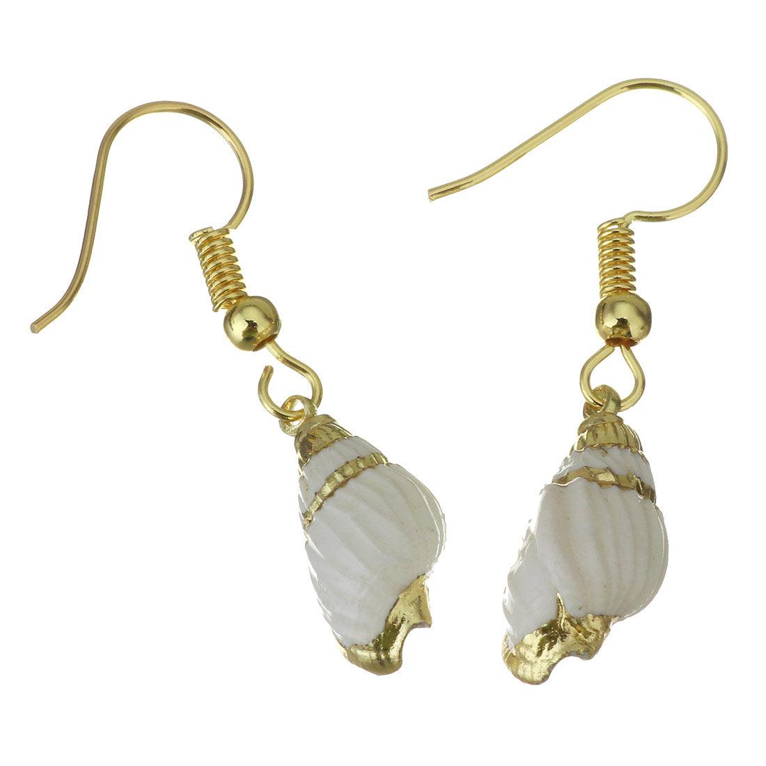 FRENCH RIVIERA | Beach Please -dainty shell earrings