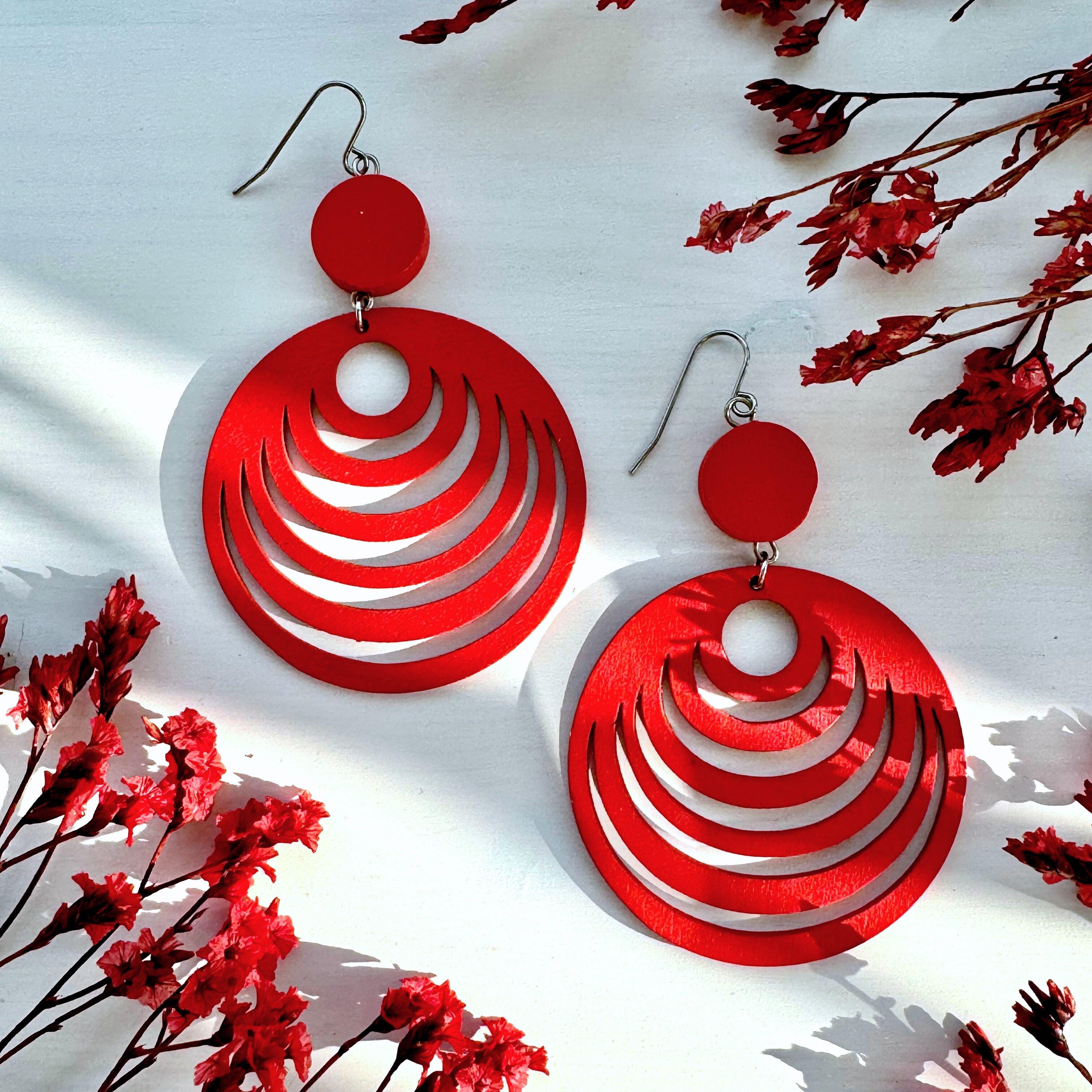 Wooden earrings, Waves (red) - red round wooden earrings