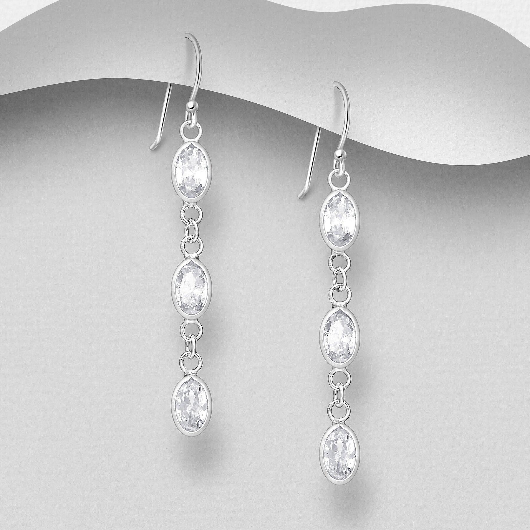 PREMIUM COLLECTION | Amelia -clear silver dangling earrings 