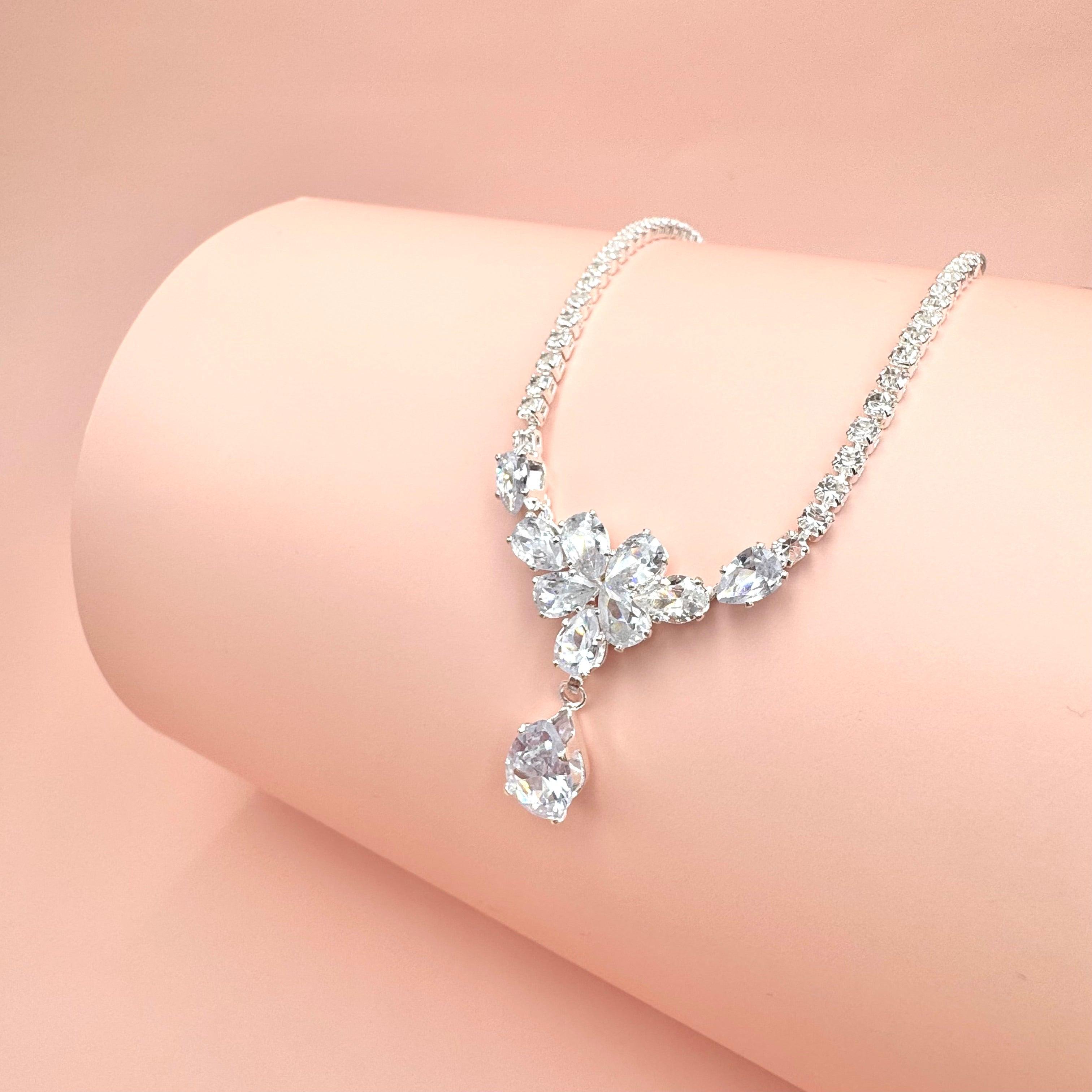 ROMANCE | Rosalie silver-colored rhinestone necklace cubic zirconion