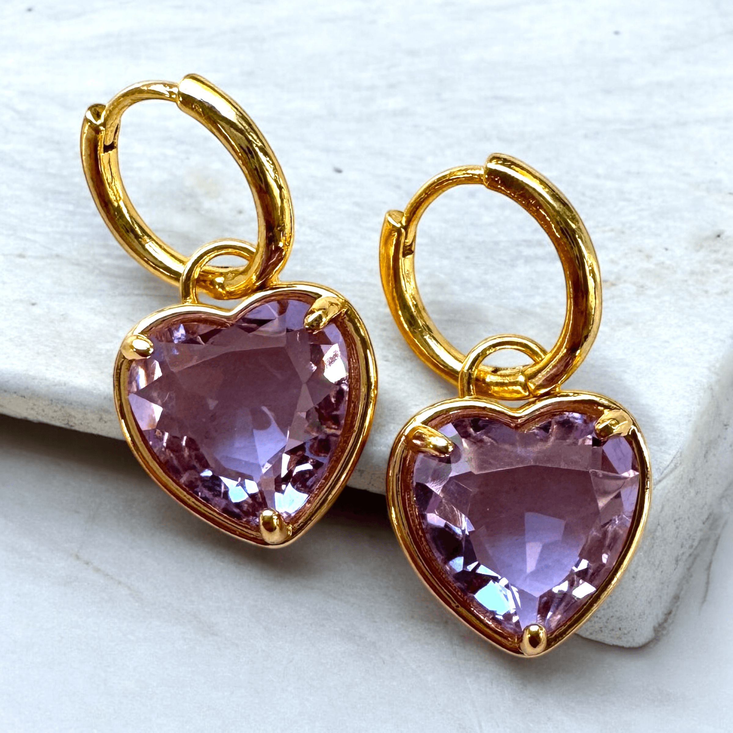 FRENCH RIVIERA | Mi Amor - shimmering heart earrings (light purple)