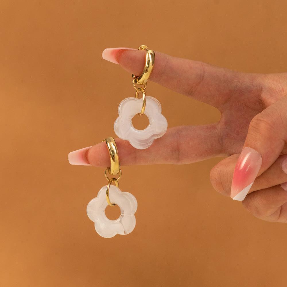 FRENCH RIVIERA | Elisa white flower earrings